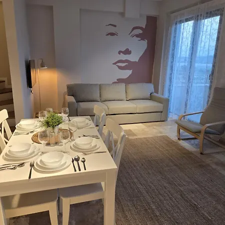 Denize Yakin Tatil Keyfi 1 * Kızılot