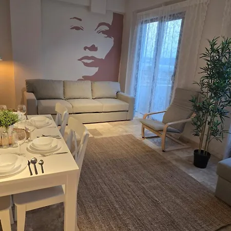 Denize Yakin Tatil Keyfi 1 *