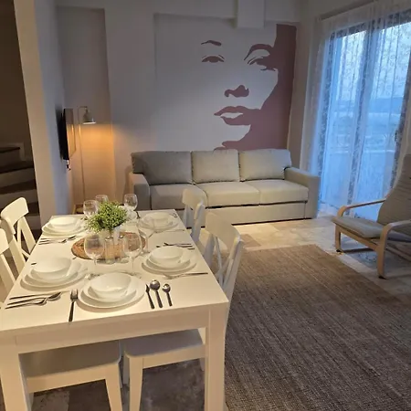 Denize Yakin Tatil Keyfi 1