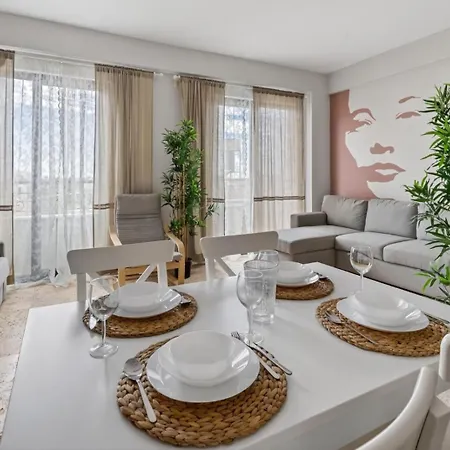 Idamax Luxury Lägenhet *